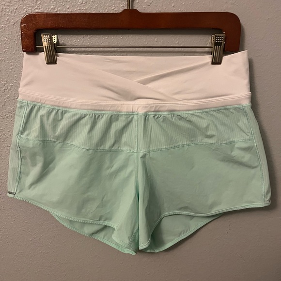 Lululemon Run Pace Short SZ:6 - Picture 10 of 11